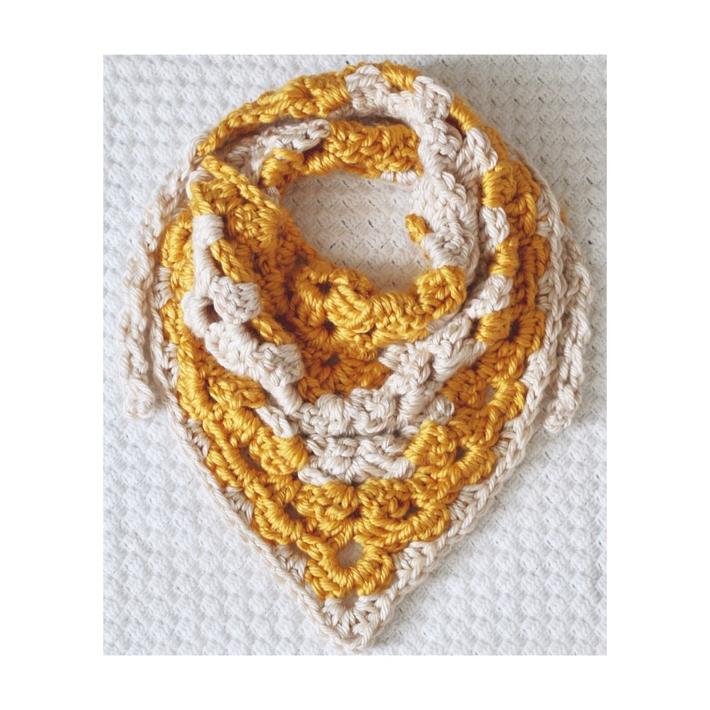 Woman shawl